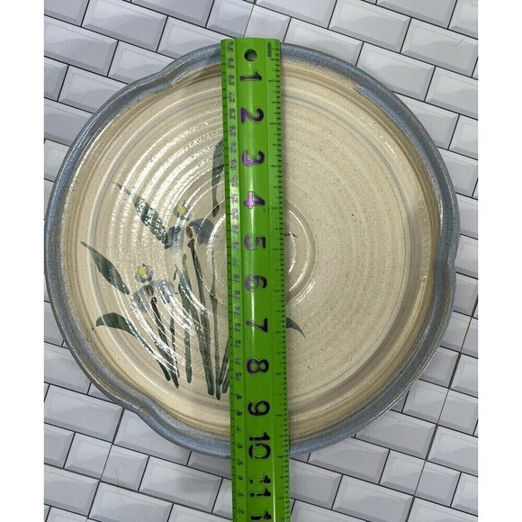 The Potters Gallery Pie Plate By Sue Taylor W/ Irises Modern Farmhouse - Picture 10 of 13